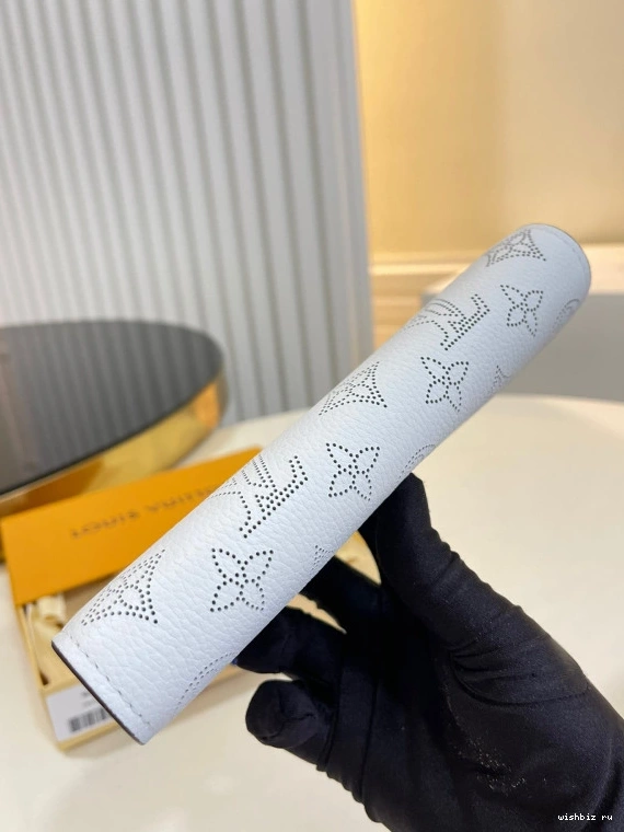 WIS LOUIS IRIS VUITTON WALLET 0102